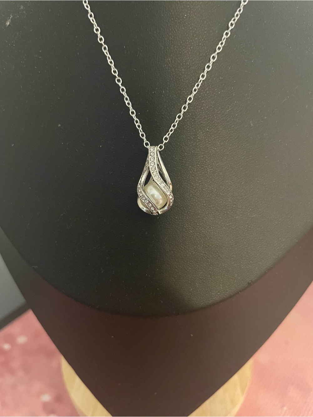 Silver Teardrop Pendant Necklace with White Pearl Accent